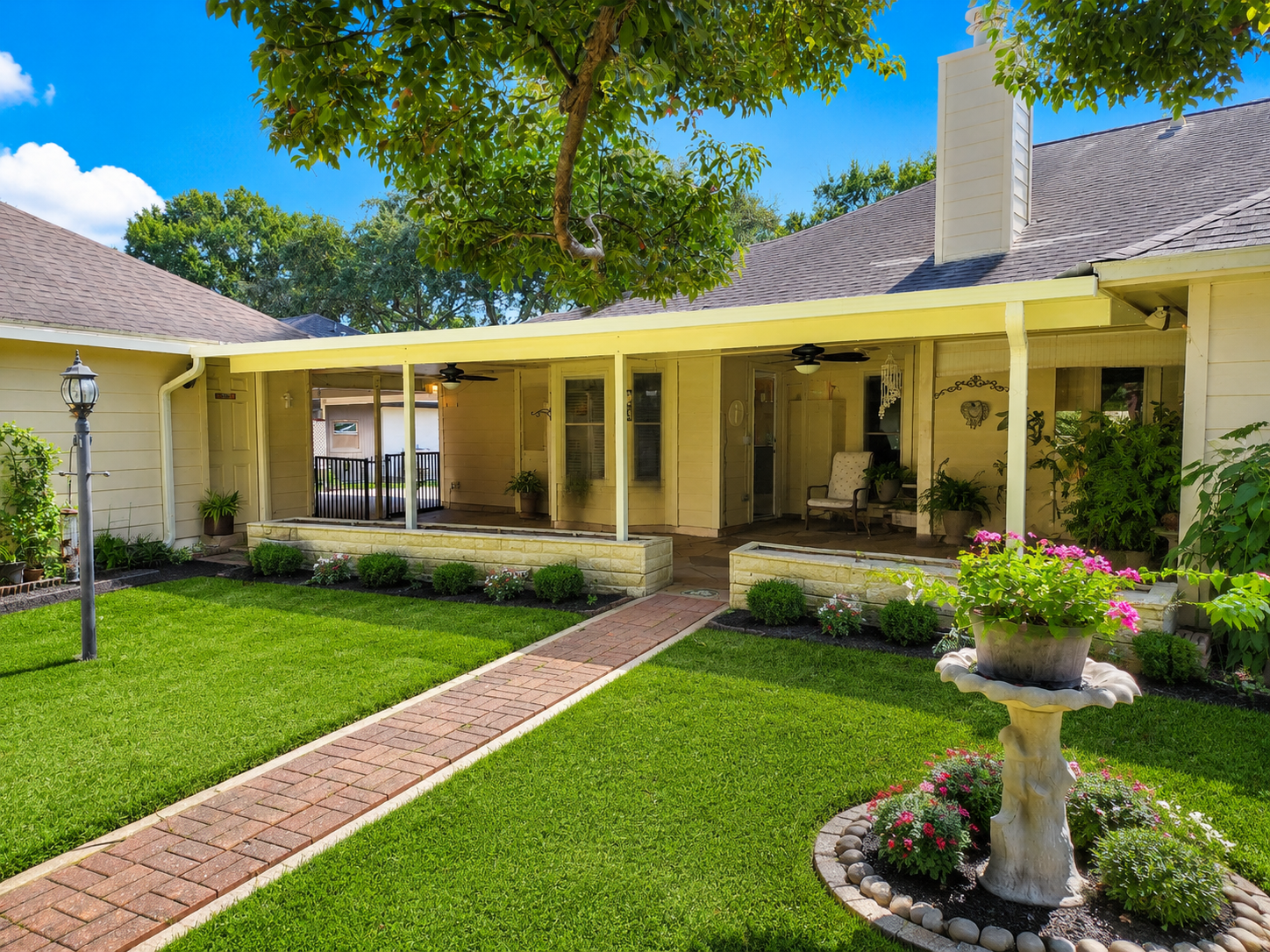 Insulated aluminum patio cover built by Simmons Home Design
