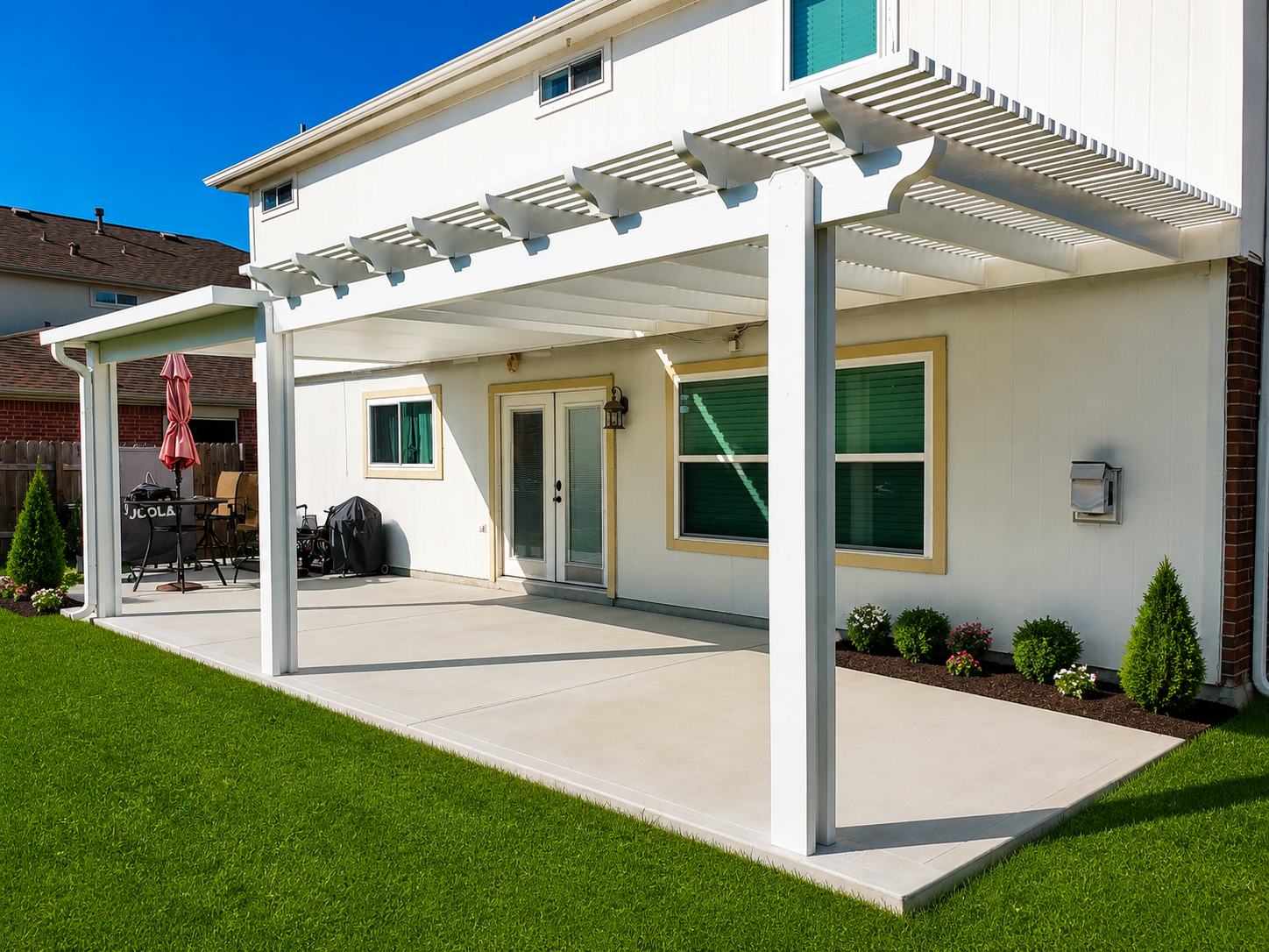 Pergola-style patio cover and shade retreat in Houston TX