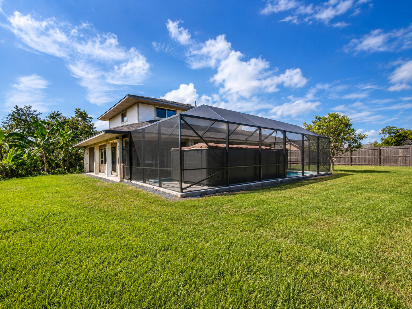 Pool screen enclosure builder near Katy TX
